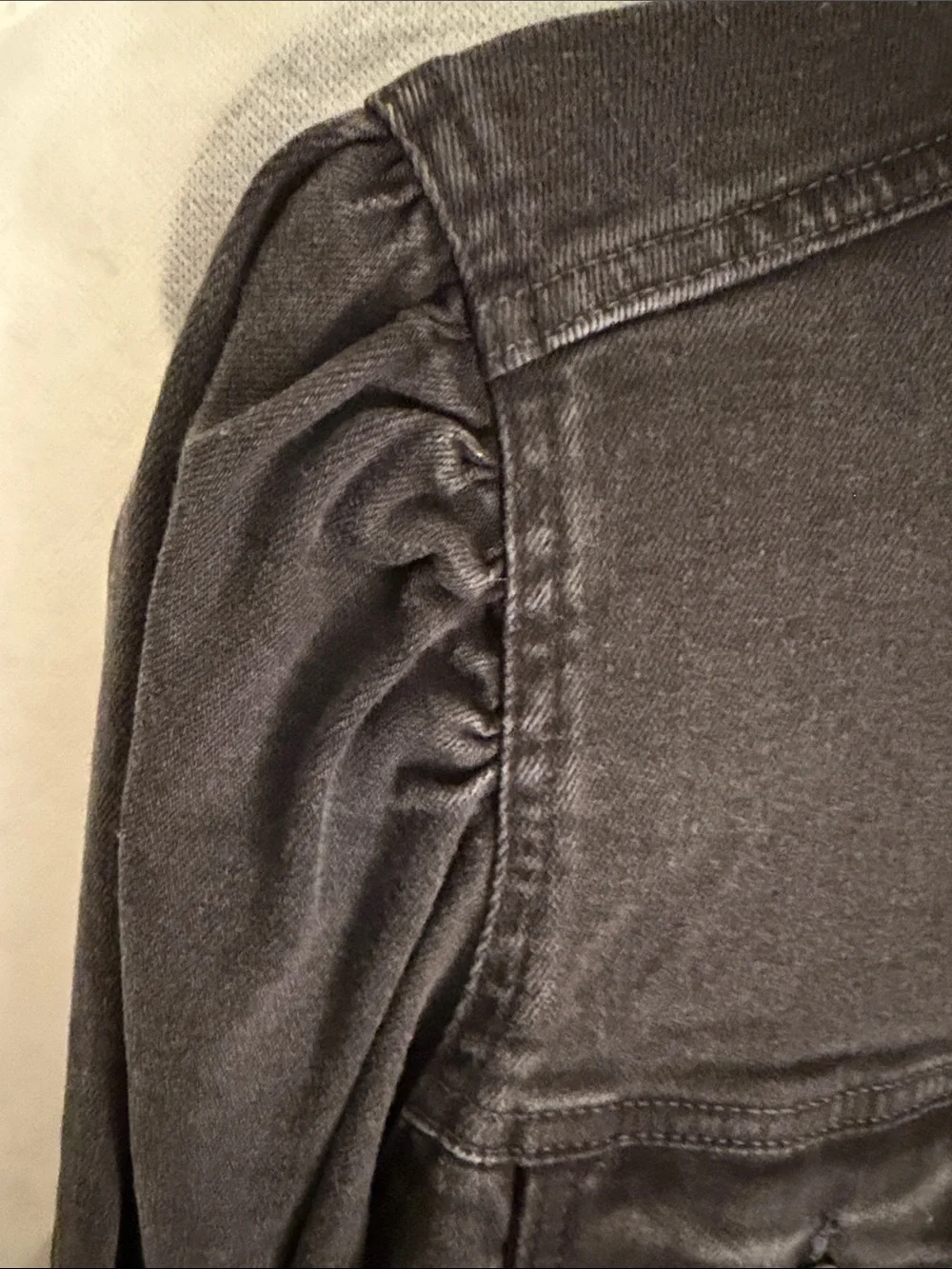 GAP Women's Black Denim Jacket - Picture 5 of 7